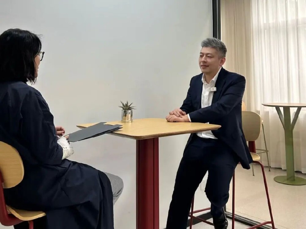 交流互鉴 携手并进——杭州家具商会秘书处一行走访悟空中文官网入口_悟空（中国）
家具